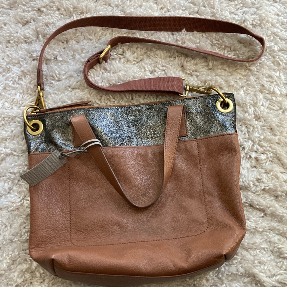 Fossil tote bag